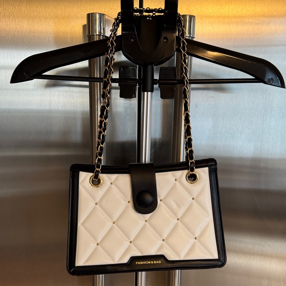 Black and Cream Quilted Shoulder Bag